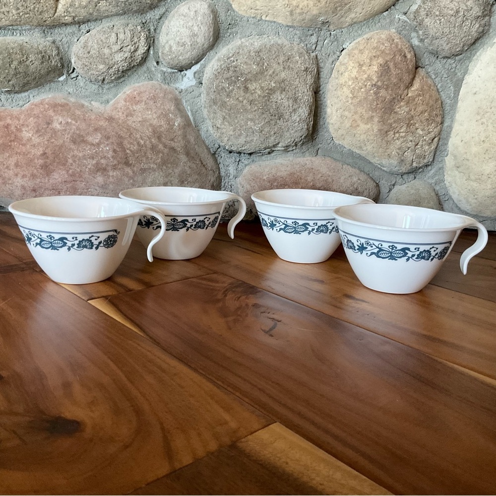 Corelle Old Town or Blue Onion Hook Handle Cups Set of 4